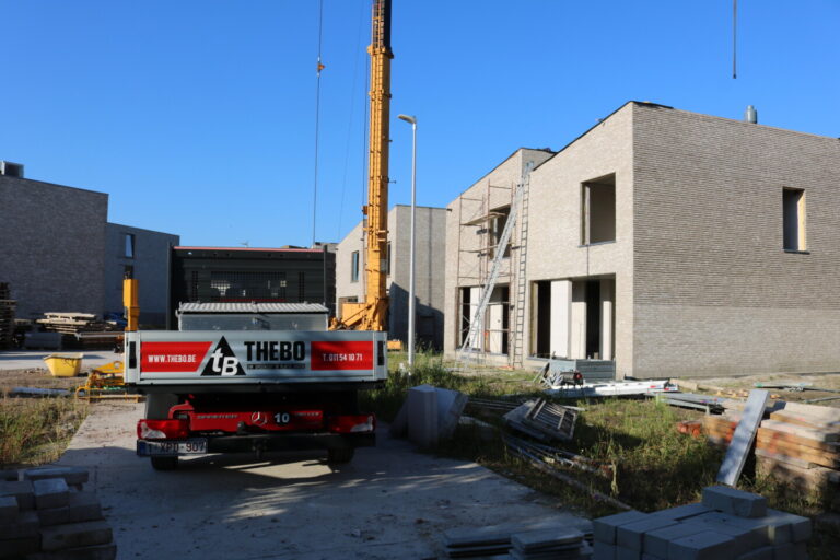 Plat dak voor 8 nieuwbouwwoningen, Leopoldsburg